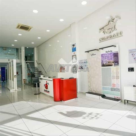 30736-بيع محل في الدار البيضاء سيل بمساحة 242 متر مربع