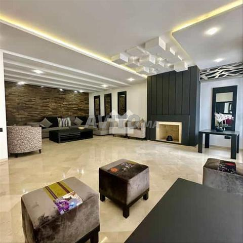 173582-بيع شقة في الدار البيضاء راسين بمساحة 192 متر مربع