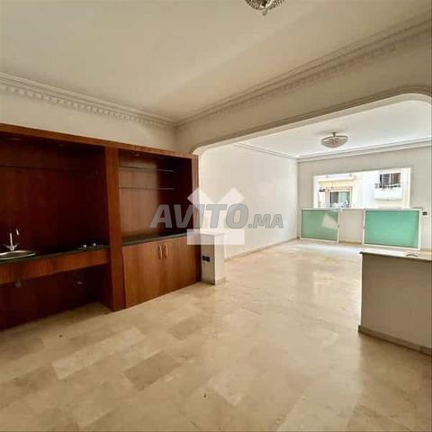 65544-بيع شقة في الدار البيضاء مرس السلطان بمساحة 170 م