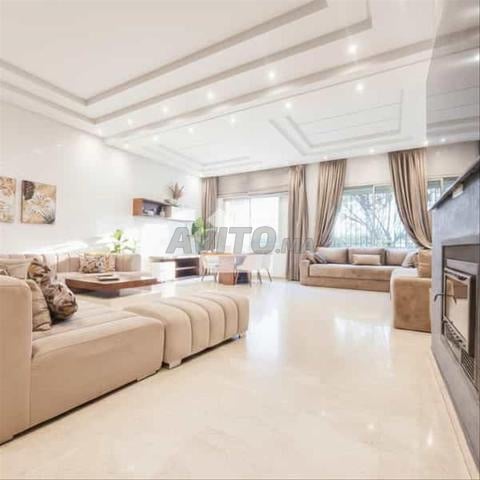 172541-بيع شقة في الدار البيضاء أواسيس بمساحة 163 متر مربع