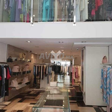 94132-Vente Local à Casablanca Racine de 154 m²