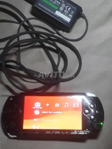 PSP سمين 17 لعبة 8 جيجابايت فلاش