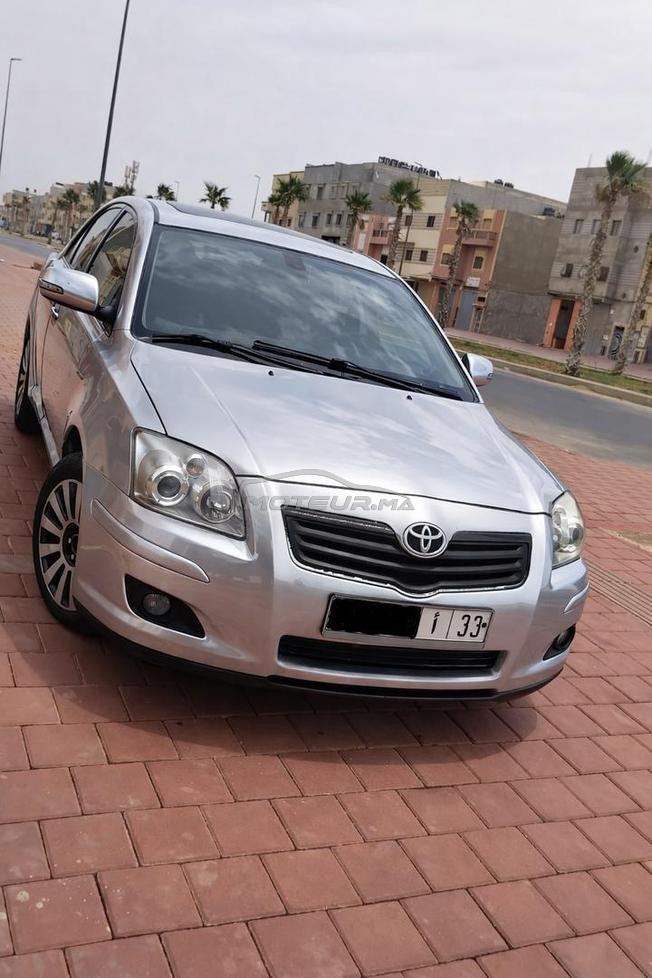 toyota avensis 