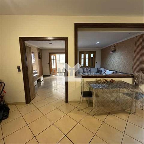 46645-بيع شقة في الدار البيضاء برجر بمساحة 110 متر مربع