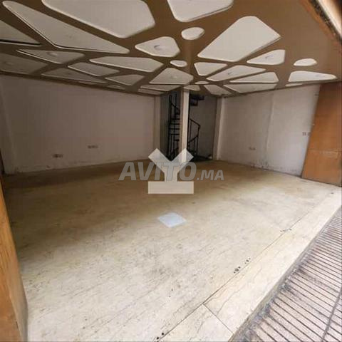 90840-بيع محل في الدار البيضاء لا جيروند بمساحة 89 م²