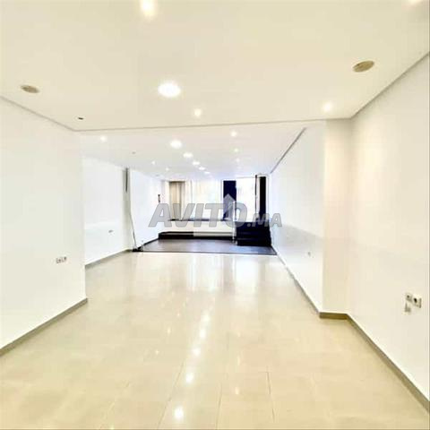 126652-بيع محل في الدار البيضاء بلاتو بمساحة 89 متر مربع