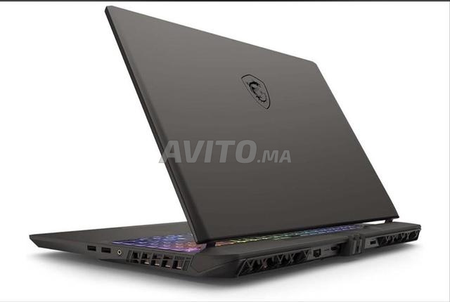 Msi vector 16 Ultra 7 Rtx5070Ti 240Hz (جديد) - 2