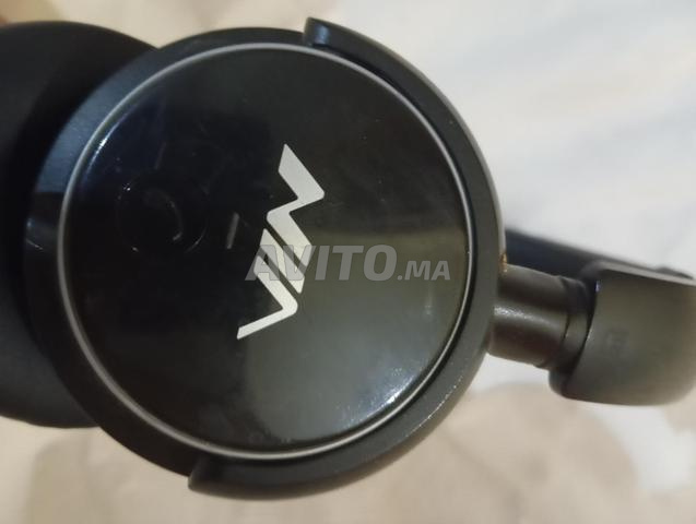 Kask N9i Sout Wa3r Serj Kaysebar Li Mohtam Ytasal Biya