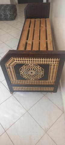 Salon marocain à vendre avec une table ronde - 2
