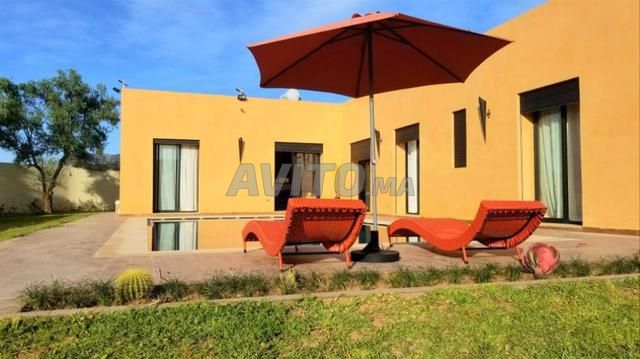 Villa avec piscine à louer - 2