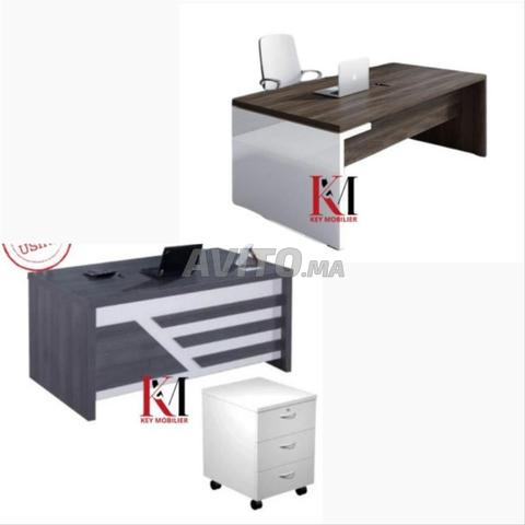 Bureau MDF Robuste et Fonctionnel - 2