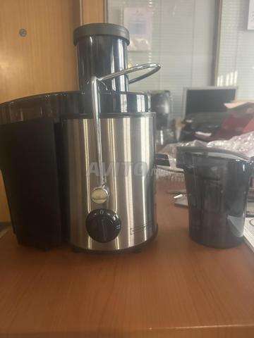 Extracteur de jus Royalty Line 850W - Neuf - 2