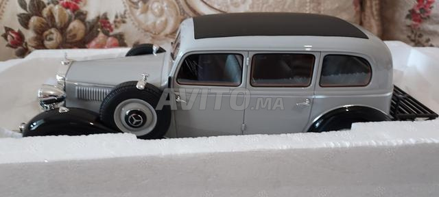 MERCEDES 260 D 1/18 - 2