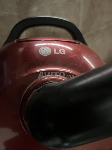 Aspirateur LG propre - 2