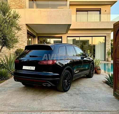 فولكس فاجن طوارق - Full Black - ديزل - 2