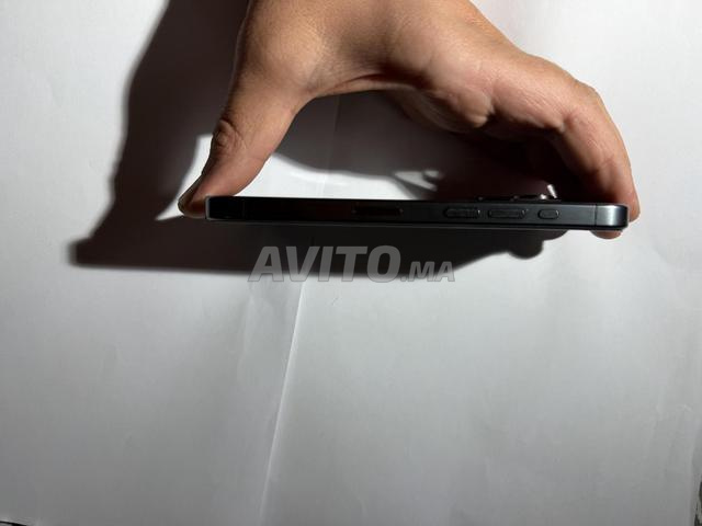 Iphone 15 pro 128 Ecran changé - 2