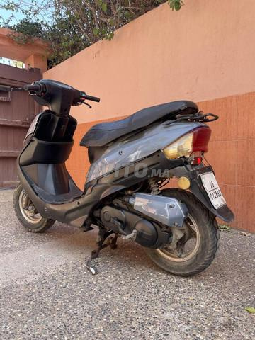 سكوتر غاريلي - 2