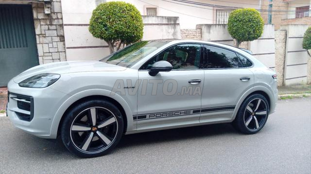 Porsche Hybride Automatique 2025 à Tanger