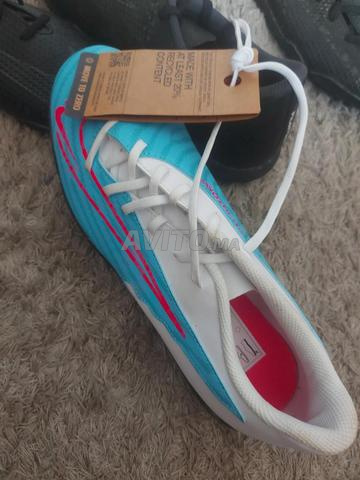 أحدية رياضية للبيع مقاس 41 - 2