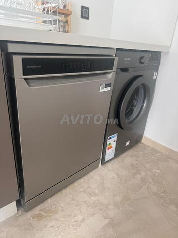 Studio meublé à louer à quartier des hôpitaux - image 4