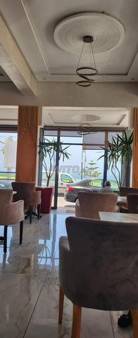 مقهى وجبات خفيفة مطلة على البحر - 2