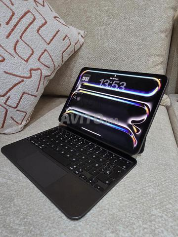 IPad Pro M4 256 & Magic Keyboard Neuf