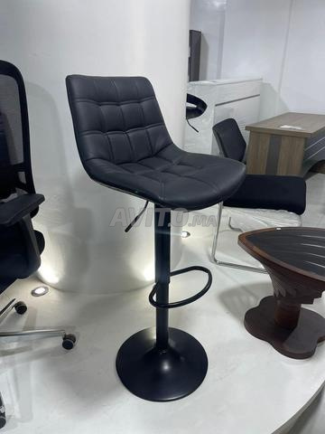 Tabouret de bar disponible à prix abordable