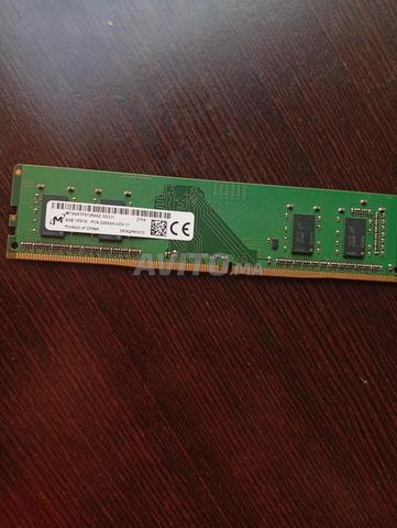 2 barrettes RAM (4gbx2) ddr 4 3200mhz et 2666mhz - 2