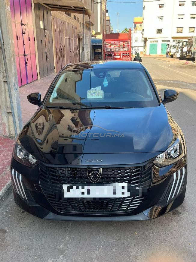 peugeot 208 noir