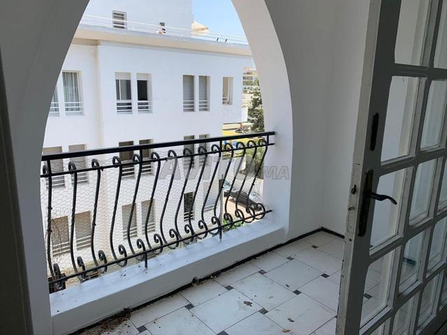 شقة للبيع 171 متر مربع في الرباط - 2