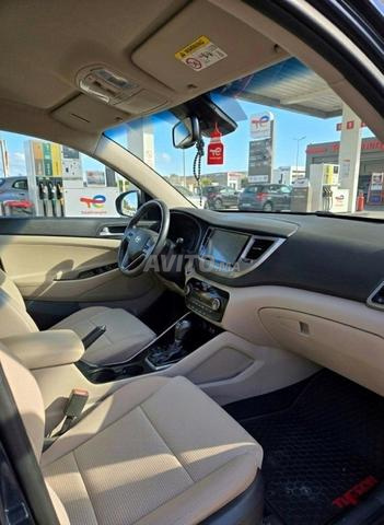 Hyundai Tucson - 2