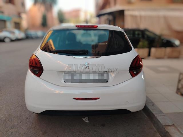 بيجو 208 موديل 2017 - 2