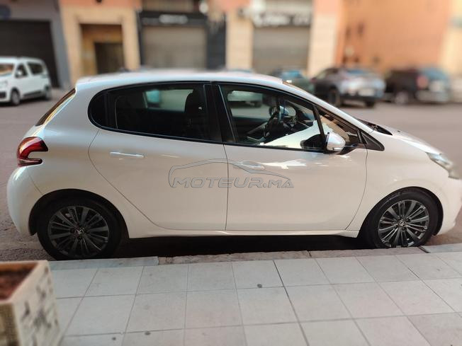Peugeot 208 modèle 2017 