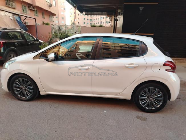 Peugeot 208 modèle 2017 
