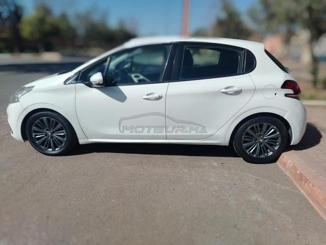Peugeot 208 modèle 2017 