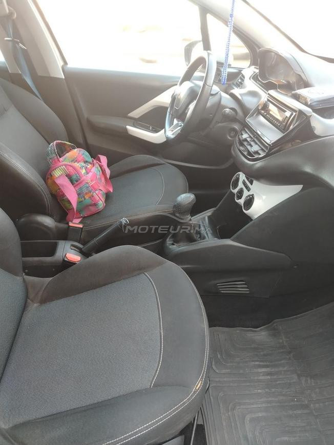 Peugeot 208 modèle 2017 