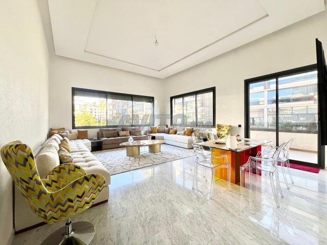 حصريًا - شقة فاخرة كاليفورنيا - 2