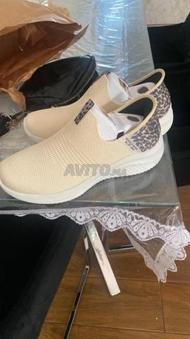 حذاء رياضي sketchers مقاس 39 - 2