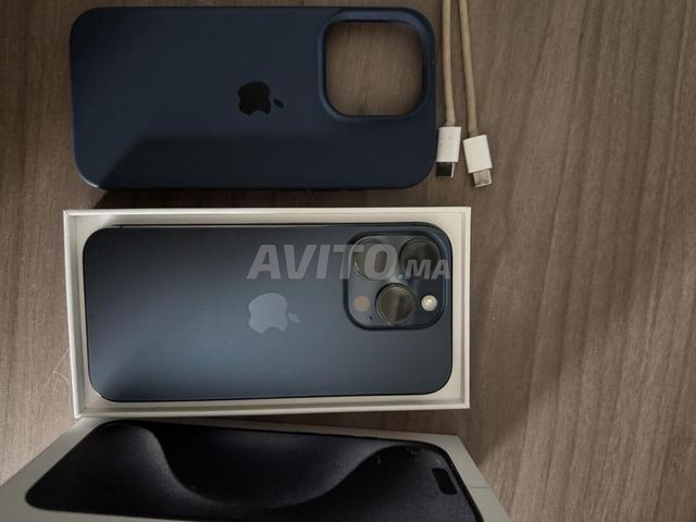 Iphone 15 pro شبه جديد بطارية جيدة - 2