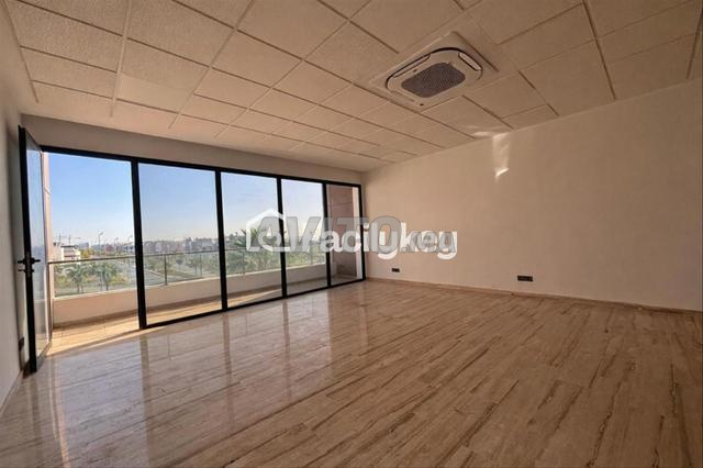 مكتب بمساحة 52 متر مربع في الدار البيضاء - 2