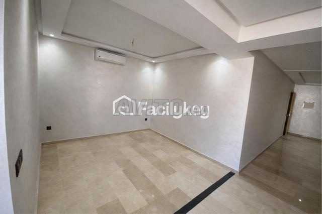 شقة بمساحة 49 متر مربع في الدار البيضاء - 2