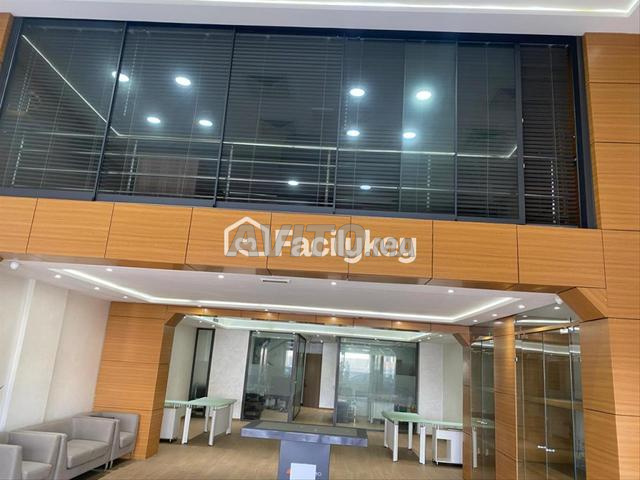 Local commercial de 260 m² à Casablanca - 2