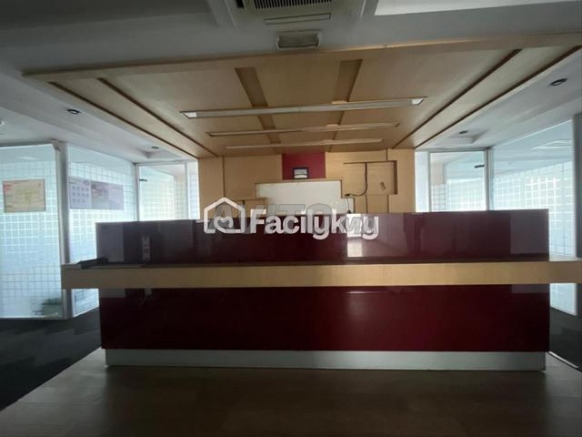 مكتب بمساحة 431 متر مربع في الدار البيضاء - 2