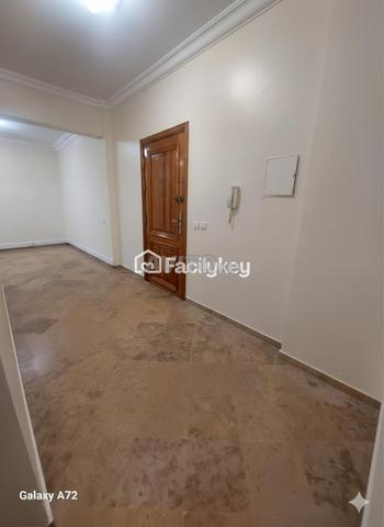 شقة بمساحة 110 متر مربع في الدار البيضاء - 2