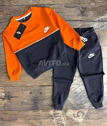 Ensemble pour enfants au style sportif distinctif