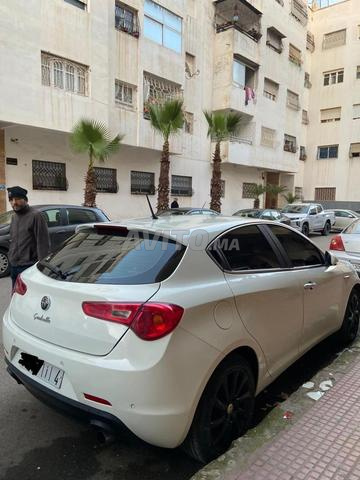 ألفا روميو جولييتا بحالة جيدة - 2