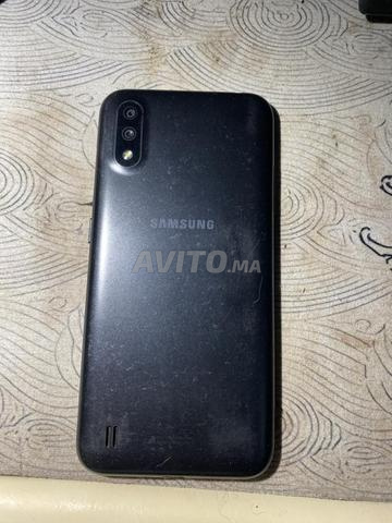 Samsung A01 comme neuf - bon prix - 2