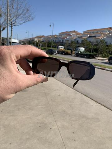 Lunettes de soleil Prada originales - Modèle SPR 17W