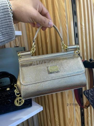 حقيبة نسائية فاخرة