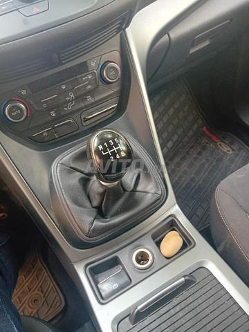 Ford Kuga Diesel Manuelle 2017 à Casablanca - 2